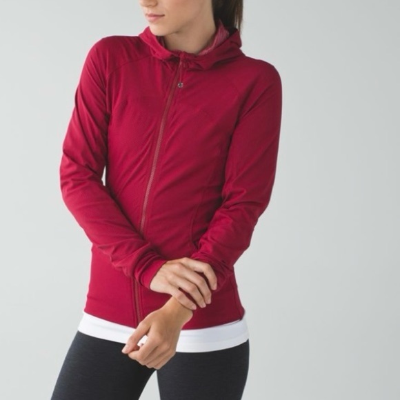 Lululemon In Flux Jacket in Cranberry Zip Up Red with Hood Size 8 - Picture 1 of 14